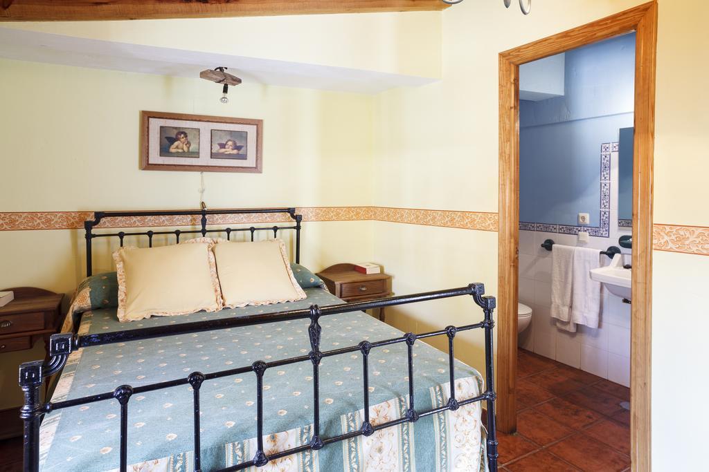 La Casa Del Tio Venancio Guest House Caracenilla Cameră foto