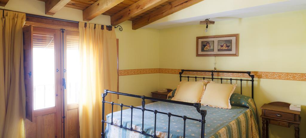 La Casa Del Tio Venancio Guest House Caracenilla Cameră foto