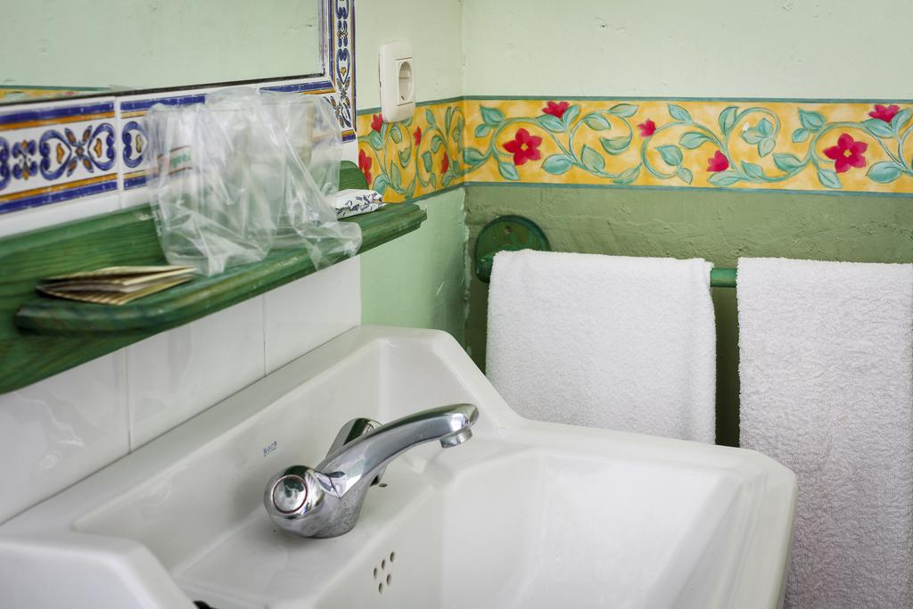 La Casa Del Tio Venancio Guest House Caracenilla Cameră foto