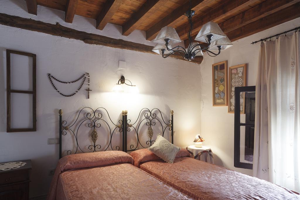 La Casa Del Tio Venancio Guest House Caracenilla Exterior foto